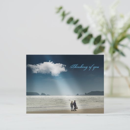 Carte Postale Cœurs sur une plage. (Debout devant)