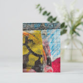 Carte Postale collage abstrait soleil jaune mots (Debout devant)