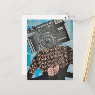 Carte Postale Collage de femme à l'appareil photo surréaliste