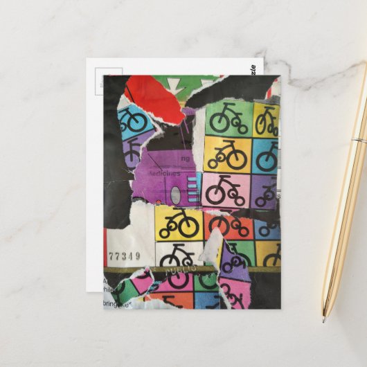 Carte Postale Collage de médias mixtes de vélos colorés (Devant/Arrière en situation)