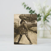 Carte Postale Commandant de dirigeable Steampunk Sépia (Debout devant)