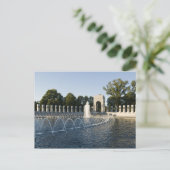 Carte postale commémorative de la Seconde Guerre m (Debout devant)