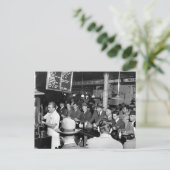 Carte Postale Comptoir-repas de Pete, 1950 (Debout devant)