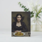 Carte Postale Comtesse vampire avec des spaghetti (Debout devant)