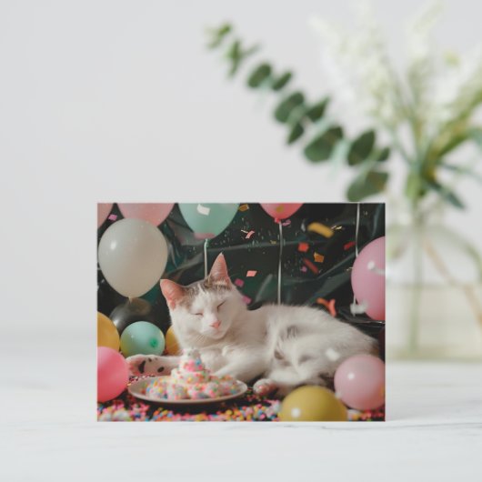 Carte Postale Conception de célébration d'anniversaire de chat a (Debout devant)