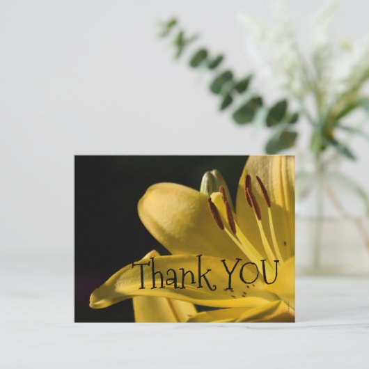 Carte Postale Conception '*LiLi-Jaune' , (Debout devant)