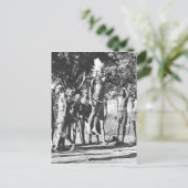 Carte Postale Concours de saut de guerriers massaïs (Debout devant)