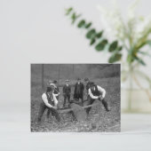 Carte Postale Concours de sciage de bois, 1924 (Debout devant)
