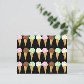 Carte Postale Cônes colorés (Debout devant)