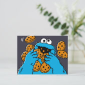 Carte Postale Cookie Monster mangeant tous les cookies (Debout devant)