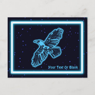 Carte Postale Corbeau bleu brillant sur les étoiles