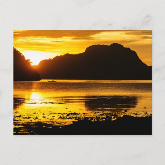 Carte Postale Coucher de soleil doré sur la baie (Devant)