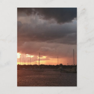 Carte Postale Coucher de soleil et bateaux sur l'eau
