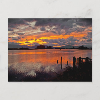 CARTE POSTALE ~ "Coucher de soleil sur la rivière 