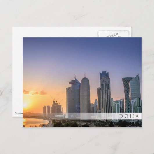 Carte Postale Coucher de soleil sur la ville de Doha, Qatar (Devant / Derrière)