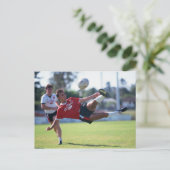 Carte Postale Coup-de-pied de volée (Debout devant)