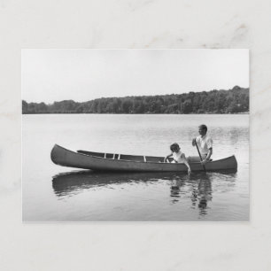Carte Postale Couple in a Canoe