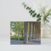 Carte Postale Cour Colonnade, Île aux Musées, Berlin (Debout devant)