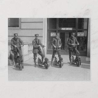 Carte Postale Courrier par Scooter