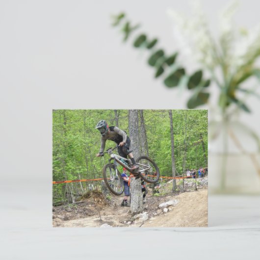 Carte Postale Course VTT Enduro (Debout devant)