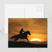 Carte Postale Cowboy et Horse Racing the Sundown (Devant / Derrière)