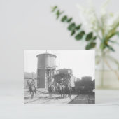 Carte Postale Cowboys à cheval posant devant un train (Debout devant)