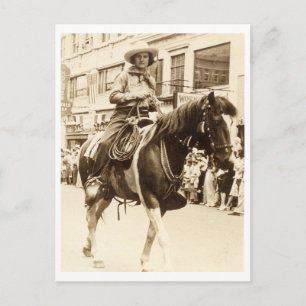 Carte Postale Cowgirl on Horse Vintage 1930