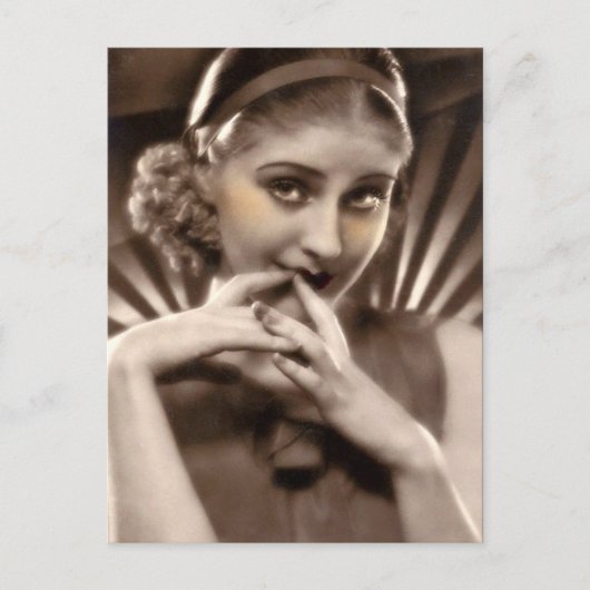 Carte Postale Coy Beauty (Devant)