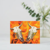 Carte Postale Crâne de vache et feu (Debout devant)