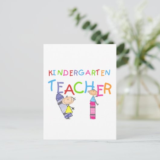 Carte Postale Crayon Kindergarten Teacher Tshirts and Gifts (Debout devant)
