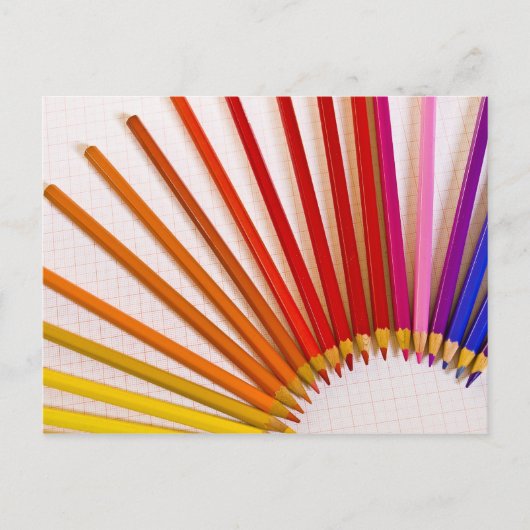 Carte Postale Crayons d'arc-en-ciel (Devant)