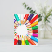 Carte Postale Crayons de couleur (Debout devant)