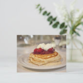 Carte Postale Crêpes aux framboises (Debout devant)
