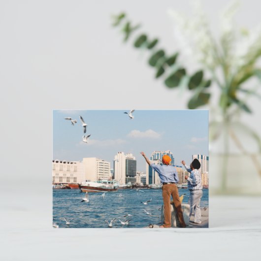 Carte Postale Crique de Dubai (Debout devant)