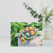 Carte Postale Crocheted Turtle Made From Colorful Granny Squares (Debout devant)