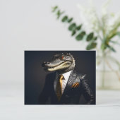 Carte Postale Crocodile en costume (Debout devant)