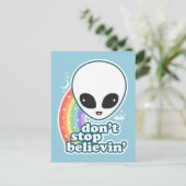 Carte Postale Croire aux Aliens (Debout devant)