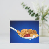 Carte Postale Cuillère de céréales (Debout devant)