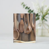 Carte Postale Cuillères en bois (Debout devant)