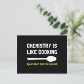 Carte Postale Cuisine de chimie (Debout devant)