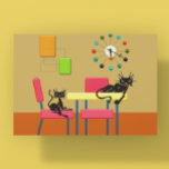 Carte Postale Cuisine pour chat rétro Cute Kitties milieu du siè<br><div class="desc">Cette conception peut être personnalisée en choisissant l'option personnaliser supplémentaire pour ajouter du texte. Contactez-moi à l'adresse colorflowcreations@gmail.com si vous souhaitez que ce design soit disponible sur un autre produit. Achetez ma peinture acrylique abstraite originale à vendre à www.etsy.com/shop/colorflowart. Voir d'autres de mes créations ou suivez-moi à www.facebook.com/colorflowcreations, www.instagram.com/colorflowcreations, www.twitter.com/colorflowart...</div>