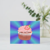 Carte postale Cupcake aux fraises (Debout devant)
