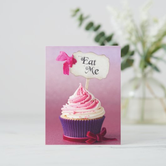 Carte Postale Cupcake - Mange-Moi (Debout devant)