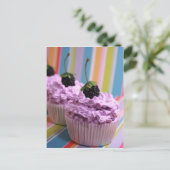 Carte Postale Cupcakes violets (Debout devant)