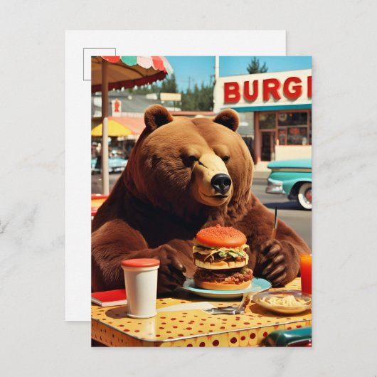 Carte Postale Cute Bear au Diner avec un Cheeseburger Feast (Devant / Derrière)