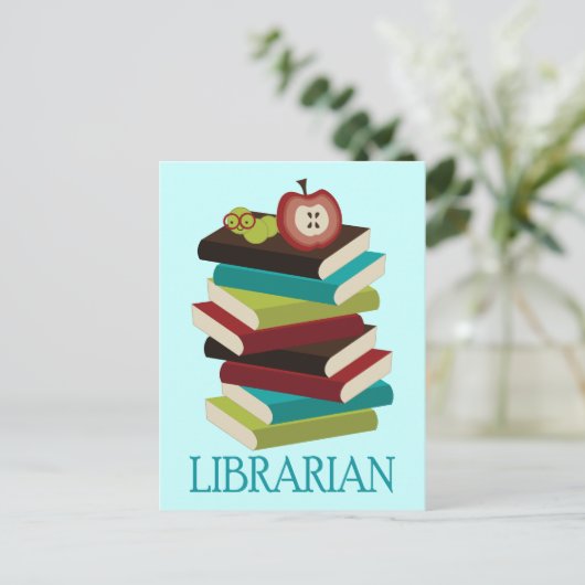 Carte Postale Cute Book Stack Librarian Cadeau (Debout devant)