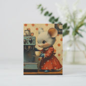 Carte Postale Cute Gray Mouse Makes Coffee (Debout devant)
