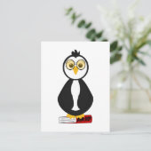 Carte Postale Cute Nerdy Bookworm Penguin (Debout devant)