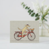 Carte Postale Cycling Dog with Squirrél Friend - Fun Animal Art (Debout devant)