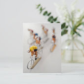 Carte Postale Cyclistes modèles (Debout devant)
